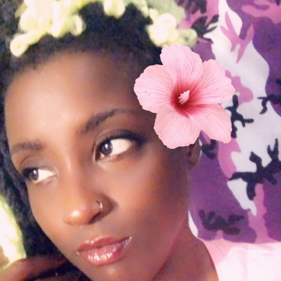 Meet your Posher, Jackson - Picture 1 of 9